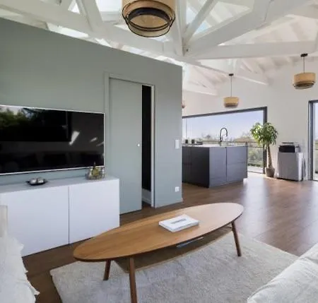 Villa Beautiful New Ocean Facing