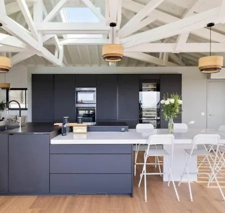 Villa Beautiful New Ocean Facing