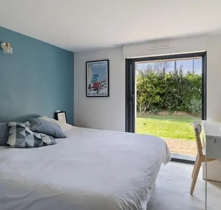 Beautiful New Ocean Facing Villa