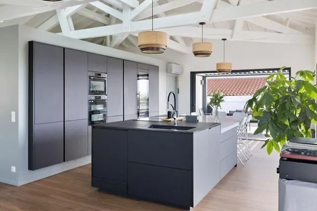 Villa Beautiful New Ocean Facing *