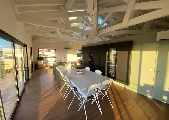 Beautiful New Ocean Facing Anglet