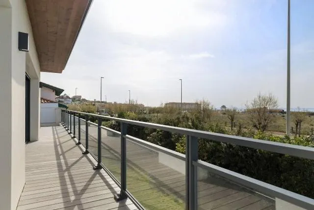 Villa Beautiful New Ocean Facing